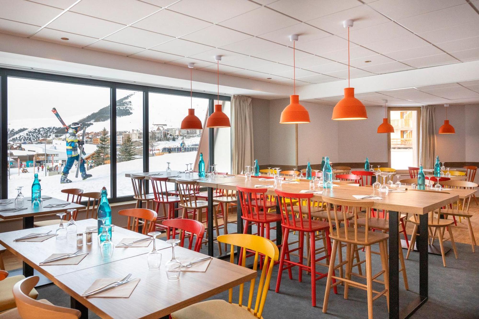 Hotel Club Mmv Les Bergers **** Alpe d'Huez Esterno foto