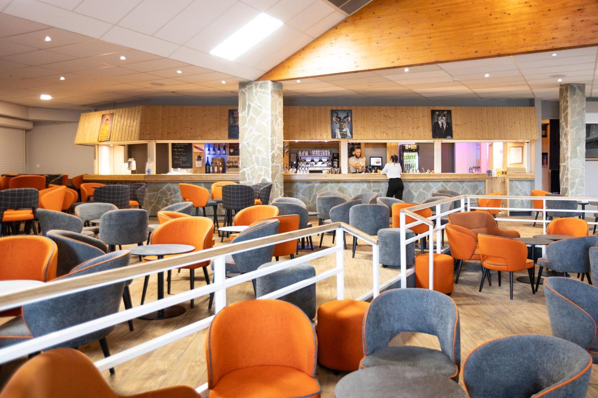 Hotel Club Mmv Les Bergers **** Alpe d'Huez Esterno foto