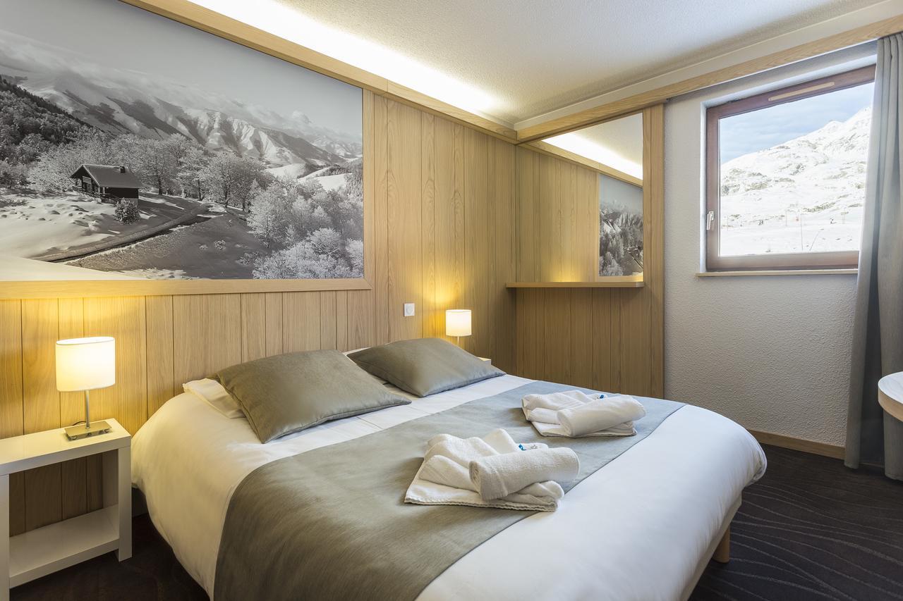 Hotel Club Mmv Les Bergers **** Alpe d'Huez Esterno foto