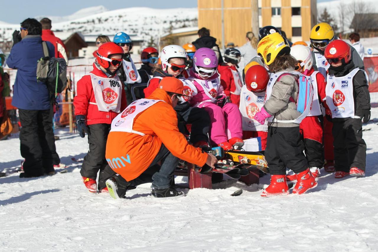 Hotel Club Mmv Les Bergers **** Alpe d'Huez Esterno foto
